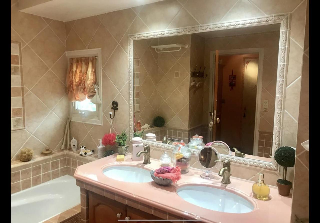 Suite Romantique Et Chambre Baroque A St Paul De Vence Exterior foto